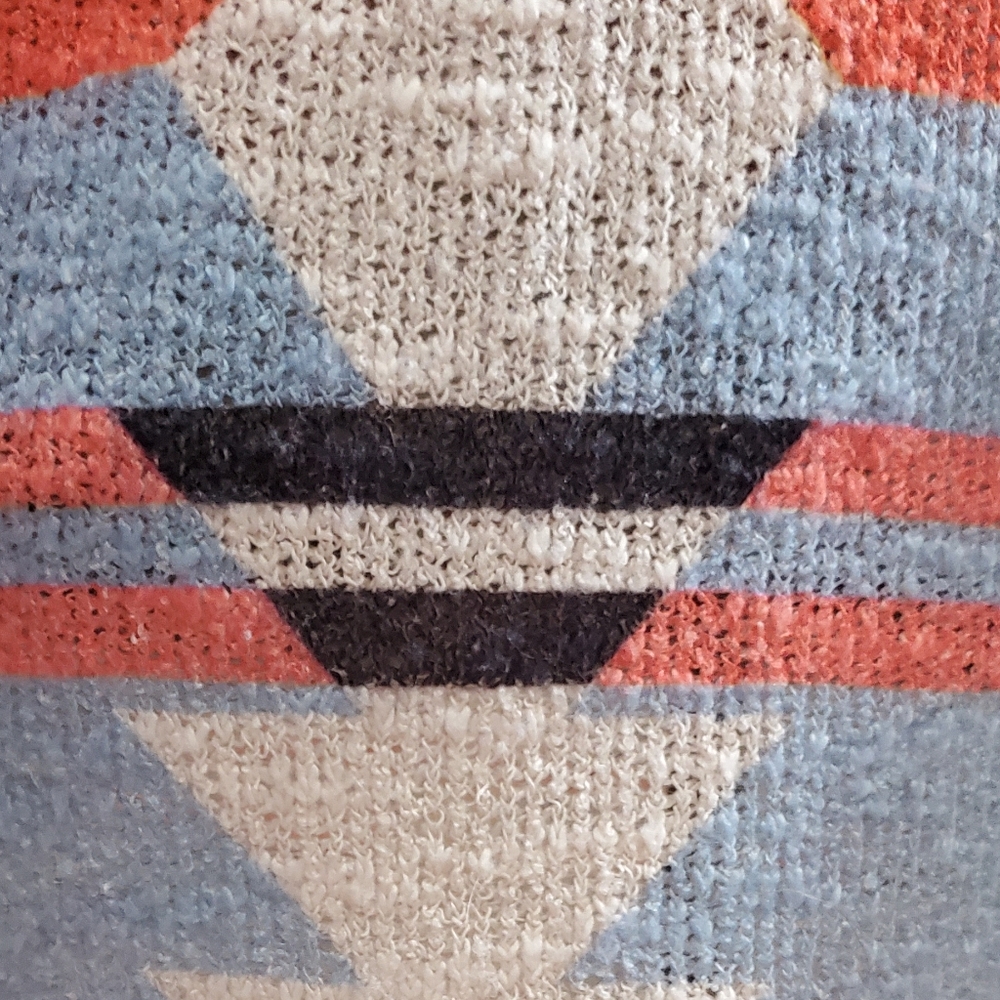 Forever 21 Aztec Top - High/Low - Picture 5 of 5
